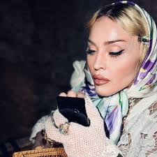 Large Designer Silk Scarves & Foulards