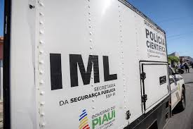 Adolescente morre carbonizado em explosão após retirar gasolina de motocicleta em Simões