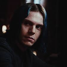 🪓🎨Kai Anderson 🎨🪓 American horror story Canvas: 40x50 My deepest  apologies. I wanted to post a space theme, but I painted an oil painting a  long time ago. I'm just learning this