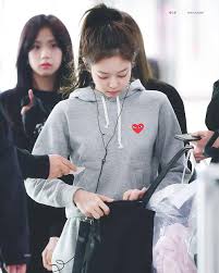 Mirip jennie 'blackpink' 8 foto. Jennie Blackpink Hoodie Caizla
