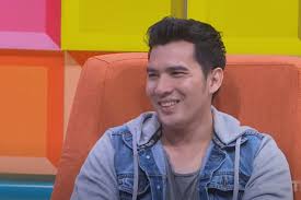 Artis peran sekaligus produser, jerry lawalata ditangkap satreskoba polres jakarta utara pada jumat 12 juni 2020 di kediamannya di daerah kelapa gading, jakarta utara. 7 Fakta Ridho Illahi Artis Ftv Yang Terjerat Kasus Narkoba Halaman All Kompas Com