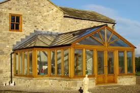 Bei der planung eines wintergartens sind einige wichtige entscheidungen zu treffen: Wintergarten Aus Holz Selber Bauen 37 Ideen Und Tipps