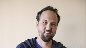 Startup delivers pizza, Silicon Valley-style — made by robots, cooked