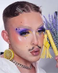 leebc.mua shows us how to #LavenderLemonade in style while slaying the  Banana Fetish Mascara 🤩💜🍋 We're LIVING. SOUND OFF in the comments! 👏🏻  #jeffreestar #jeffreestarcosmetics #jeffreestarskin #exploremakeup  #purplemakeup #beauty