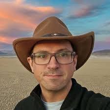 Rena Riggs's Instagram, Twitter & Facebook