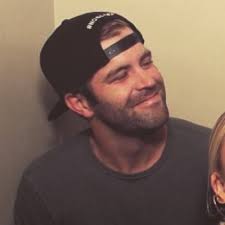 Austin Stevens (@AustinDStevens)