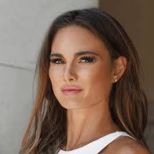 Vicky Boudreau's Instagram, Twitter & Facebook