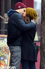 How The Stars Celebrated Valentine S Day Celebrities Valentine Day Kiss Kate Mara
