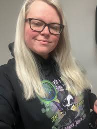 m&e merch hoodie design and quality