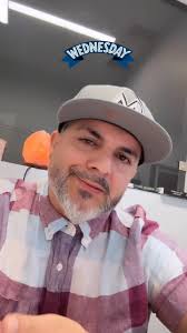 Naples ,been here since 2004 in Swfl, , My family has had a local business  here since 2004,, Looking to connect with you all✌🏼💯