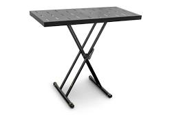 Gravity KSX 2 RD keyboard stand rapid desk, generata con l'AI