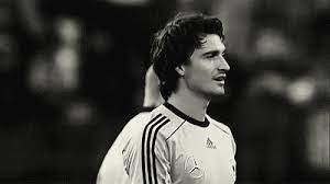 Discover the magic of the internet at imgur, a community powered entertainment destination. Mats Hummels Gifs Wifflegif