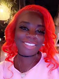 Leave a little sparkle wherever you go !! 😜💋