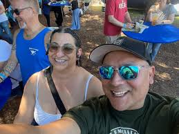 Hanging with a friend. 🐾🐾🎀🎀