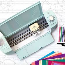 Our range of personalised gifts make any occasion extra special! Personalized Gift Ideas To Make With Your Cricut 100 Directions