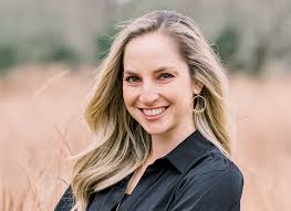 Ashleigh Whitehead's Instagram, Twitter & Facebook