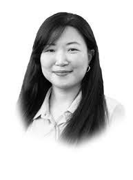 Karen Kwon's Instagram, Twitter & Facebook