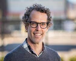 Robert Bahnsen's Instagram, Twitter & Facebook