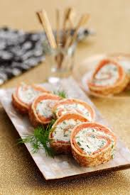 Low Carb Rolle Mit Lachs Rezept Rezepte Fischrezepte Lebensmittel Essen