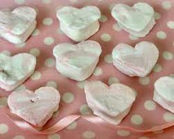 子供と作ろう バレンタインレシピ 意外と簡単 マシュマロ 作り方 手作りチョコと一緒にフワフワハートの可愛いマシュマロはいかが チョコ 手作り マシュマロ レシピ レシピ