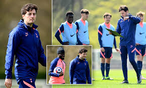 Tottenham have appointed ryan mason as interim head coach until the end of the season. Tottenham Caretaker Boss Ryan Mason Takes Charge Of His First Training Session Ahead Of Saints Visit Daily Mail Online
