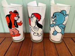 One 1975 MGM Pepsi Collector Series Glass Tom and Jerry