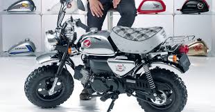 Back in the caveman days (the 1960s) the first honda monkey showed the world how much fun homo sapiens could have on a motorcycle. Another Special Edition Classic Honda Monkey As Production Stops Autoevolution
