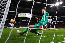 David de gea has made some incredible saves in his career so far, these 15 saves shocked everyone watching including players, managers and fans. David De Gea Technique That Makes Manchester United Goalkeeper World S Best At Saving With His Feet Sport The Times