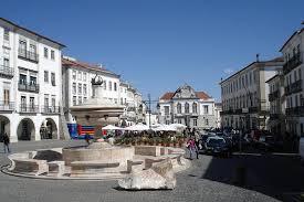 Monsaraz is a community of 800 people (2011) in alentejo central on the right bank of the guadiana river in the portuguese alentejo region, near its border with spain. Evora And Monsaraz Wine Tasting Private Tour 2021 Lisbon