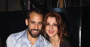 Όλες οι ειδήσεις, τα τελευταία νέα και η επικαιρότητα από το πιο αποκαλυπτικό ειδησεογραφικό site. Matina Nikolaoy Prwth Dhmosia Emfanish Me Ton Syntrofo Ths Basilh Porfyrakh Fthis Gr