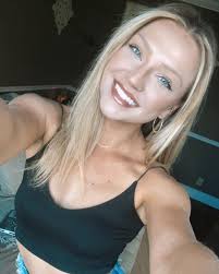 Sarah McKenna (@s_mckennna) • Instagram photos and videos