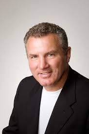 Mike Albert's Instagram, Twitter & Facebook