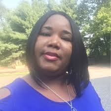 Jeanette Mayes's Instagram, Twitter & Facebook