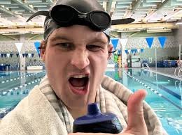 Jo Beam's Instagram, Twitter & Facebook