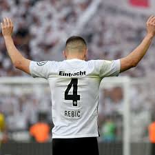 Im pokalfinale gegen den fc bayern war ante rebic mit seinen beiden toren der gefeierte held. Eintracht Frankfurt Der Poker Um Ante Rebic Hat Begonnen Eintracht