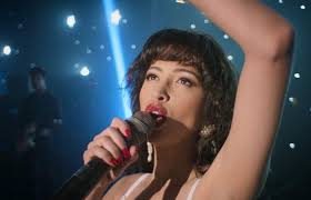 La primera entrega de la serie sobre la vida de selena quintanilla ha sido vista en más de 25 millones de hogares selena: Selena La Serie Llega A Netflix Con Una Mirada Familiar A La Leyenda