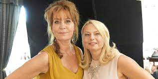 Listen to helena bergström sjunger piaf by helena bergström on deezer. Helena Bergstroms Stora Fruktan For Colin Nutley Stoppa Pressarna Kandisar Kandisnytt Hant Extra Se Hor Noje