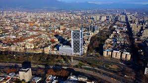Este lunes, el ministerio de salud sorprendió con sus cambios en el plan paso a paso, momento en que pese a confirmar que los índices no son buenos, se optó por desconfinar a 10 comunas de santiago. Toda La Region Metropolitana Regreso Este Jueves A Fase 2 De Transicion