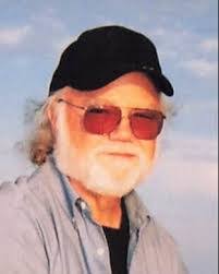 Thomas Dewald's Instagram, Twitter & Facebook