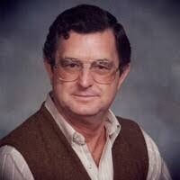 Simon Chavez's Instagram, Twitter & Facebook