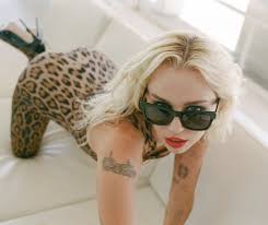 𝖒i𝖈helle scott (@mileycyruscott)  X