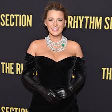 I found my twitter password. Blake Lively Thanks Queen Sophie Turner For Supporting Body Comments E Online Deutschland