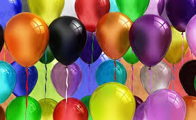 Los juegos para divertirse en las fiestas de cumpleaños infantiles se pueden realizar en un jardín o en un parque infantil y también en el piso, según cómo sea nuestra casa. 8 Juegos Divertidos Para Fiestas Infantiles Kumon Espana