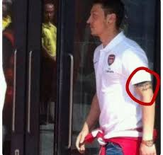 Welcome to mesut özil official website. Mesut Ozil Best Fans On Twitter Mesut Ozil New Tattoo Http T Co Qwfsoaorct