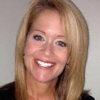 Jenny Baggett's Instagram, Twitter & Facebook