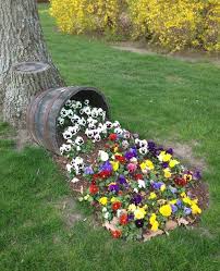 90 Deko Ideen Zum Selbermachen F R Sommerliche Stimmung Im Garten Gartendesign Gartenideen Garten In 2020 Garten Design Diy Hinterhof Diy Gartendekoration