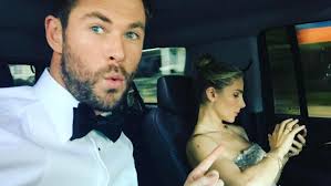 Chris Hemsworth And Elsa Pataky Are Late To The Golden Globes But They Look Great Nevertheless Entertainment Tonight This is their love story.