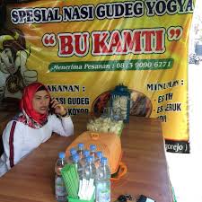 Gudeg yusu / gudeg yusu ikatan alumni karya darma buka bersama di bazar ramadan yusuf gatewood amerikanskij aktyor sokunemiruka. Spesial Gudeg Bu Kamti Dpn Rs Tlogorjo