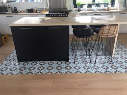 Carreaux De Ciment Idees Deco Salle A Manger Parquet Cuisine Cuisine Blanche Et Bois