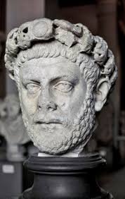 Romersk konst: Diocletianus byst (Gaius Aurelius Valerius Diocletianus,  245-316), romersk kejsare från 284 till 305. Marmorskulptur. Istanbul,  arkeologiskt museum.